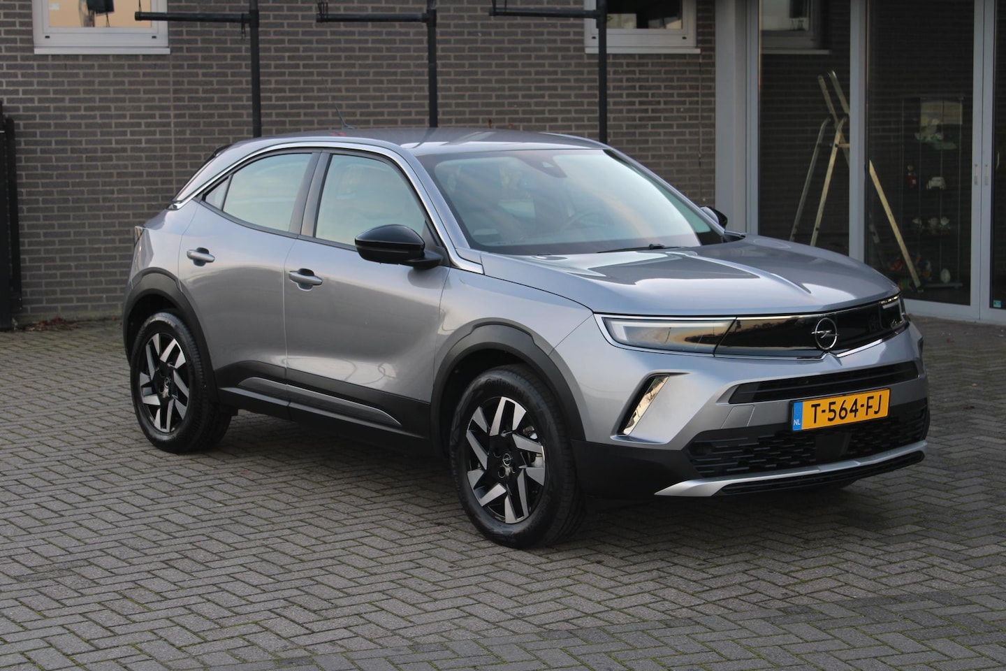 Opel Mokka Electric - Level 3 50 kWh Navi/Led/Apple Android - AutoWereld.nl