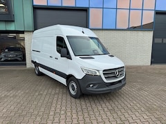 Mercedes-Benz Sprinter - 317 L2H2 2x Schuifdeur Alarm kl3 Adaptieve cruise Digitale binnenspiegel Pro Trekhaak 3.5T