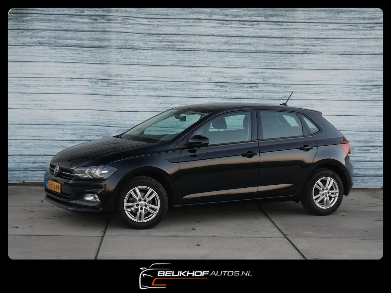 Volkswagen Polo - 1.0 TSI Business Camera parkeersensor Navi - AutoWereld.nl