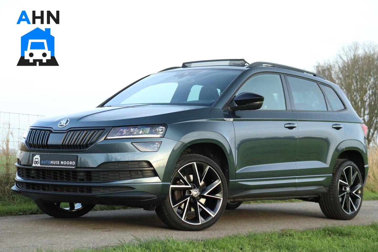 Skoda Karoq - 1.5 TSI / 150 PK / DSG / Sportline / Black Edition / Panorama / Virtual Cockpit / Camera / - AutoWereld.nl
