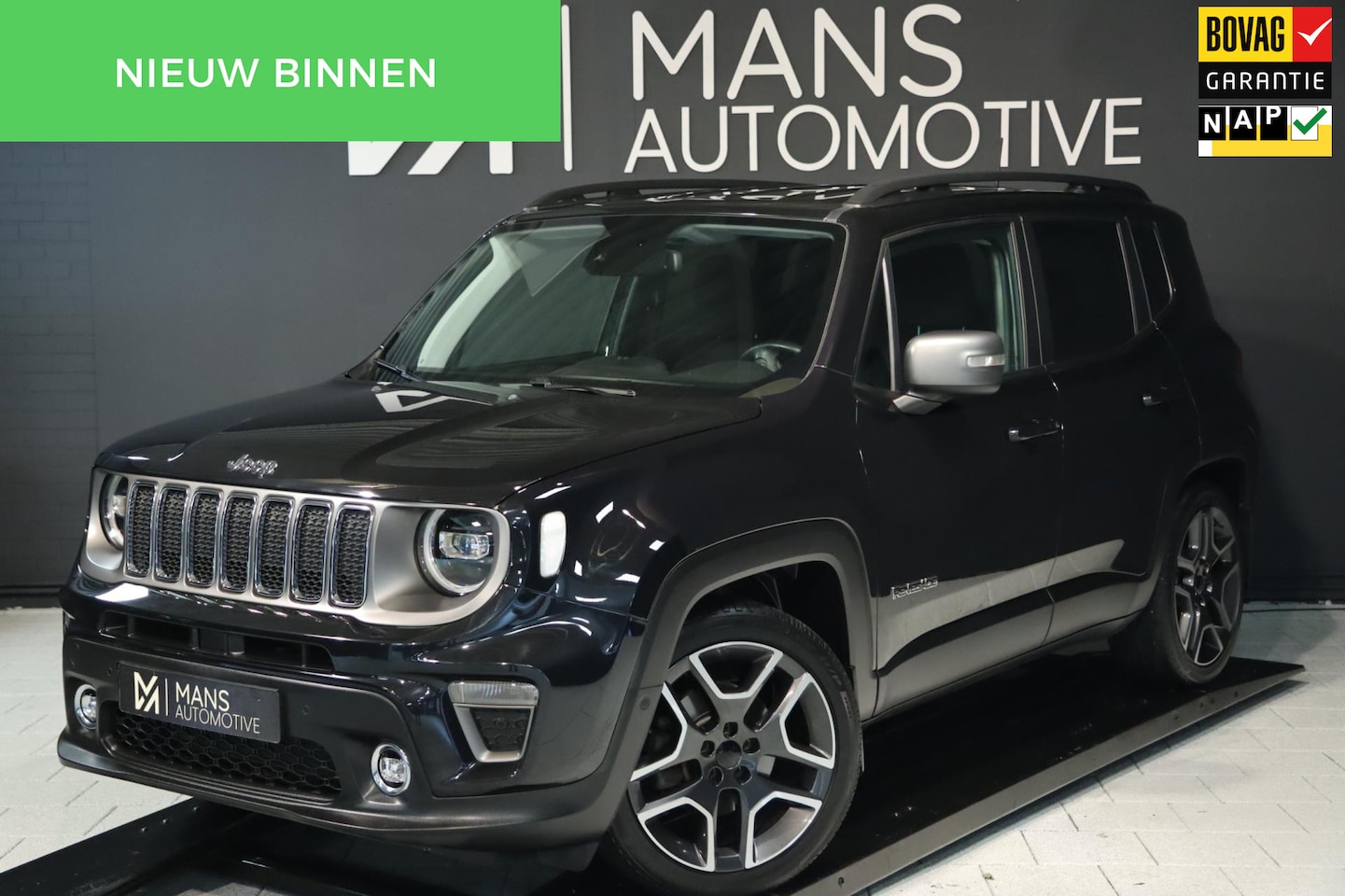 Jeep Renegade - 1.3T Limited / LED / KEYLESS / CAMERA / CARPLAY / STUUR+STOELVERW - AutoWereld.nl