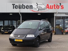 Volkswagen Sharan - 2.0 Trendline 7 Persoons, Climate control, Cruise control, Radio cd speler, Trekhaak