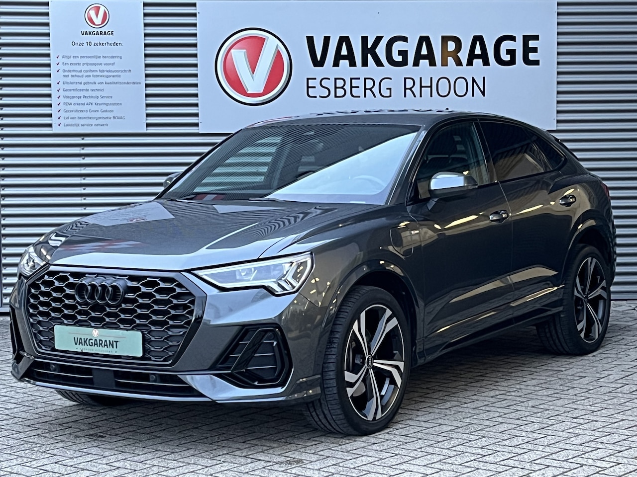 Audi Q3 Sportback - 45 TFSI e 2x S-LINE PHEV DSG,NAVI/CAM,VIRTUAL,MATRIX,20INCH,TREKHAAK - AutoWereld.nl