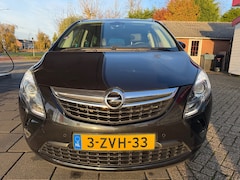 Opel Zafira Tourer - 1.4 Cosmo / Parkeersensoren / Camera / Bluetooth / Airco / CruiseControl