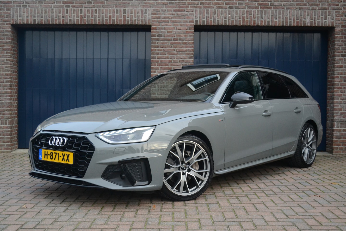 Audi A4 Avant - 40 TDI quattro Sport S-Line Black Edition | Panoramadak | Virtual | Facelift | Camera | Ca - AutoWereld.nl