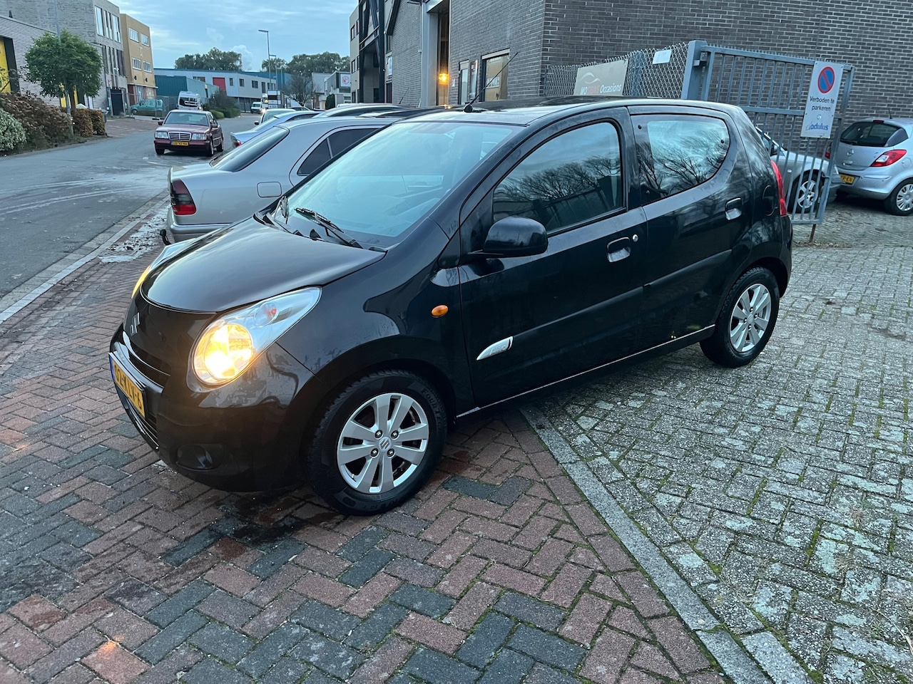 Suzuki Alto - 1.0 Exclusive! 162 DKM NAP! Airco! - AutoWereld.nl