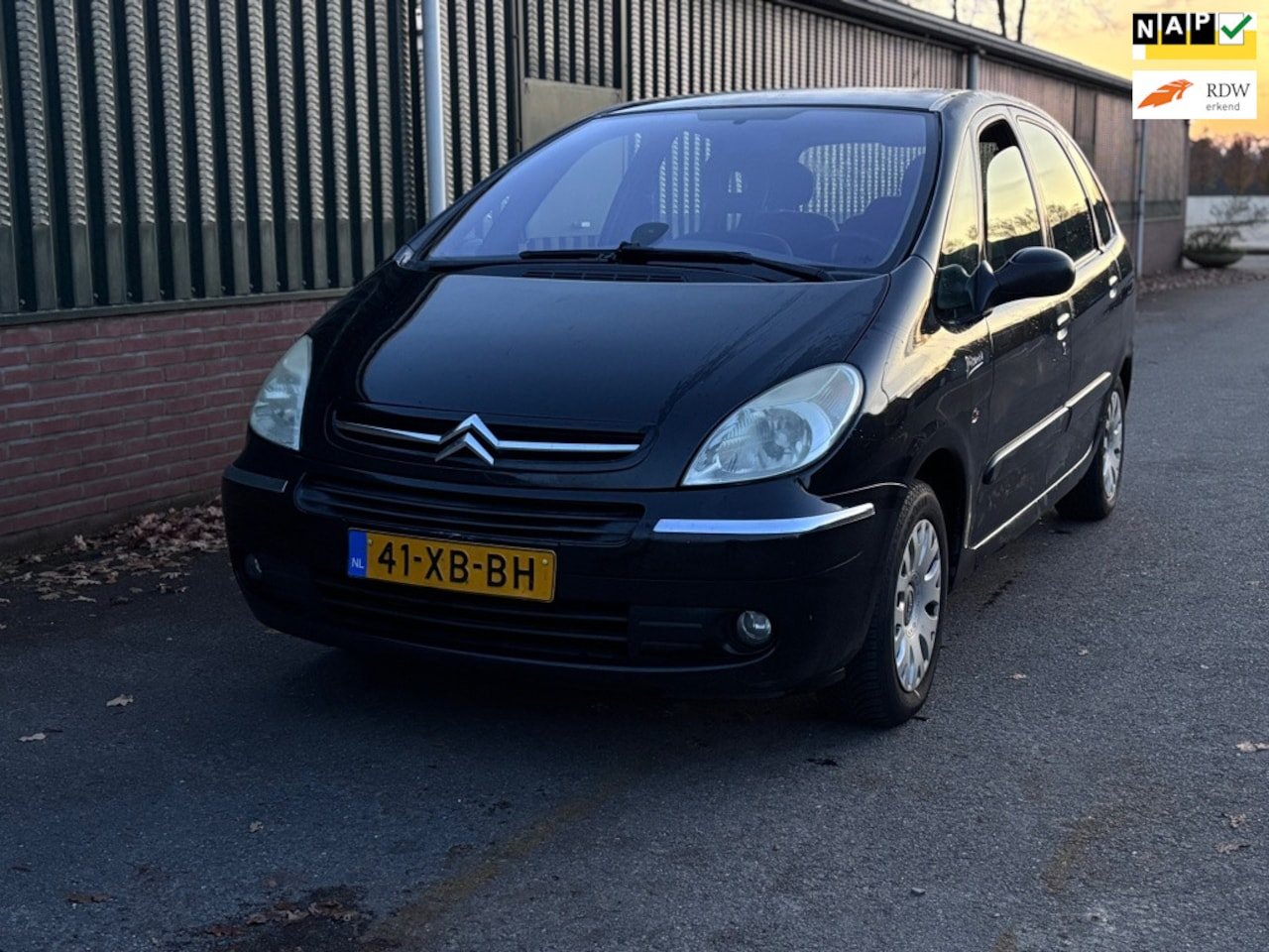 Citroën Xsara Picasso - 1.6i-16V Caractère/Apk/E.ramen/Airco - AutoWereld.nl