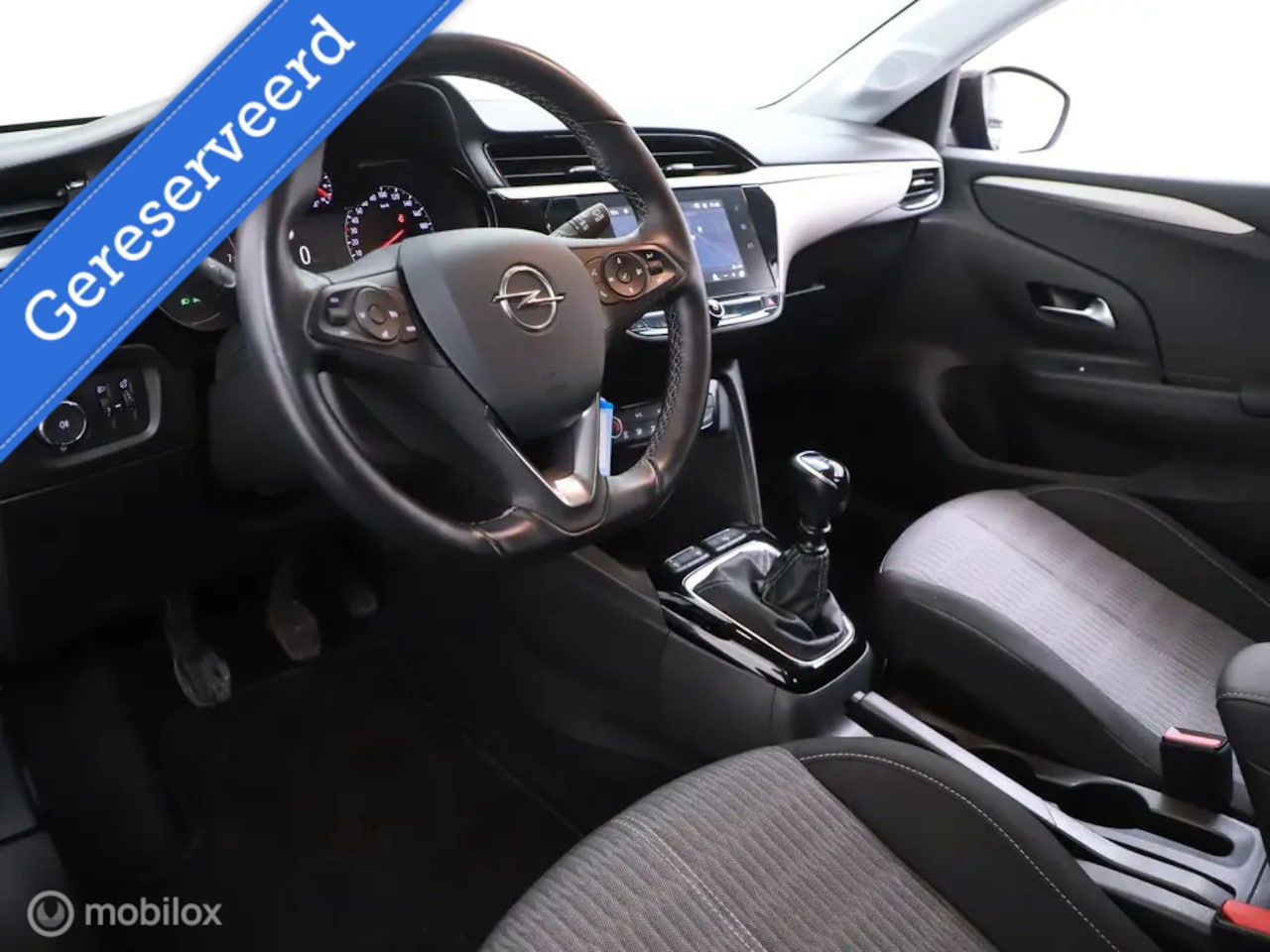 Opel Corsa - 1.2T 100 pk Elegance *NL, 1e EIG, NAVI, PDC, RIJKLAARPRIJS!*