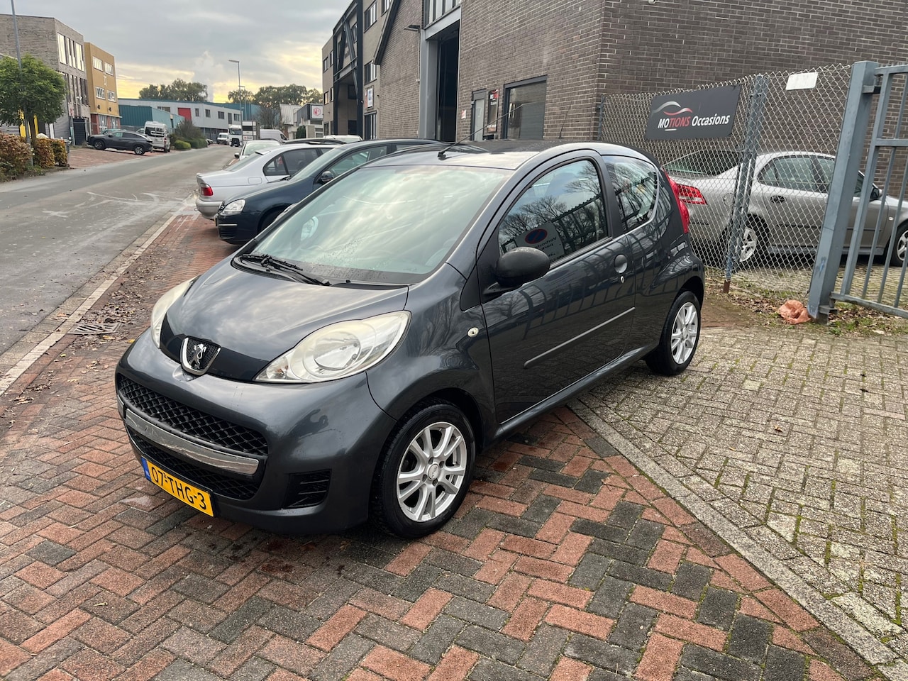 Peugeot 107 - 1.0-12V XR! 160 DKM NAP! Airco! 2012! Nw ApK! - AutoWereld.nl