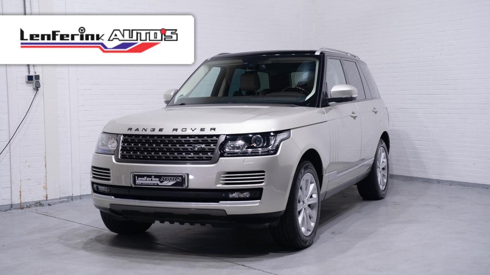Land Rover Range Rover - 3.0 TDV6 HSE Panodak Stoel- en voorruitverwarming Camera Trekhaak - AutoWereld.nl