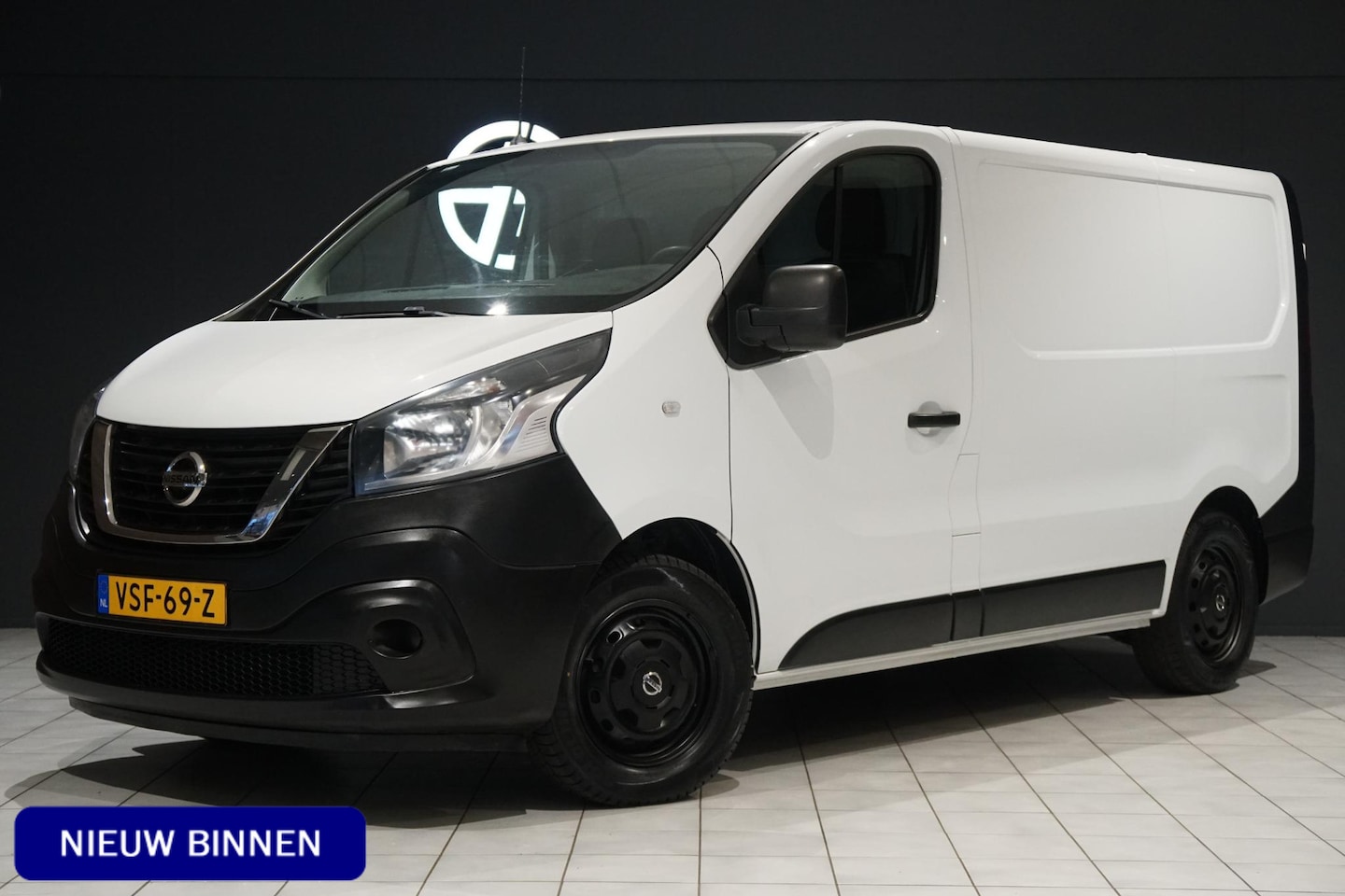 Nissan nv300 - 1.6 dCi 95 L1H1 Visia + INBOUW / OMVORMER / SENSOREN - AutoWereld.nl