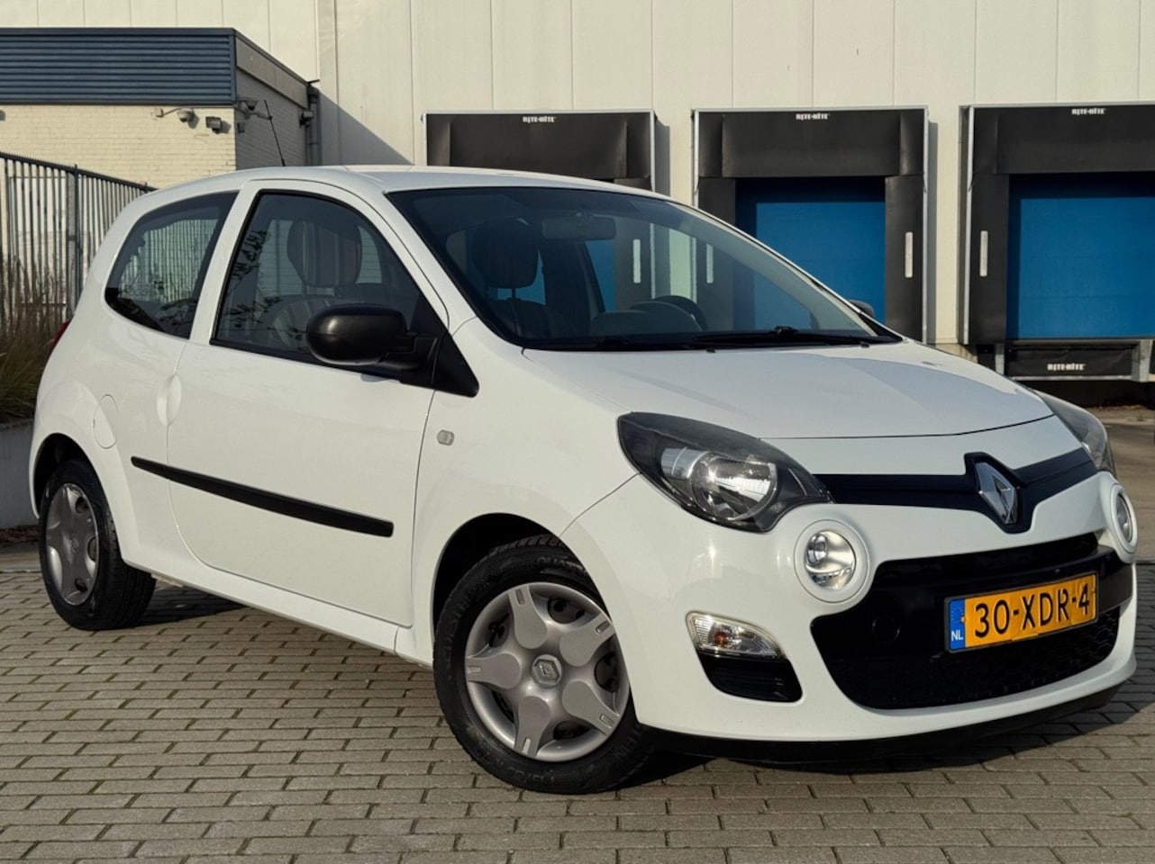 Renault Twingo - 1.2 16V Authentique Cruise NAP Dealer ondh APK - AutoWereld.nl