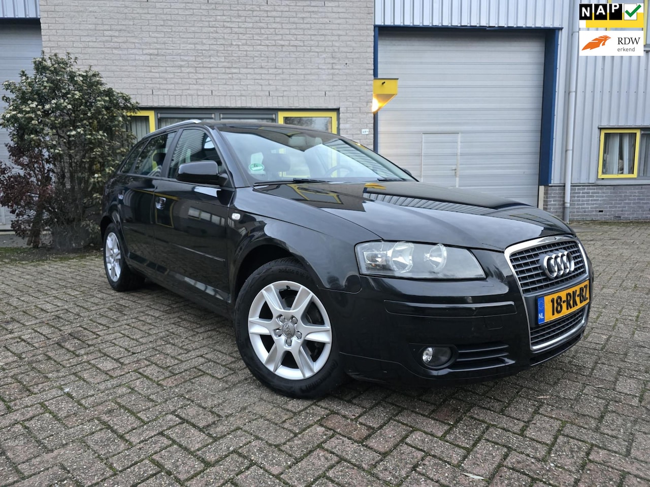 Audi A3 Sportback - 1.6 Ambiente 1.6 Ambiente - AutoWereld.nl