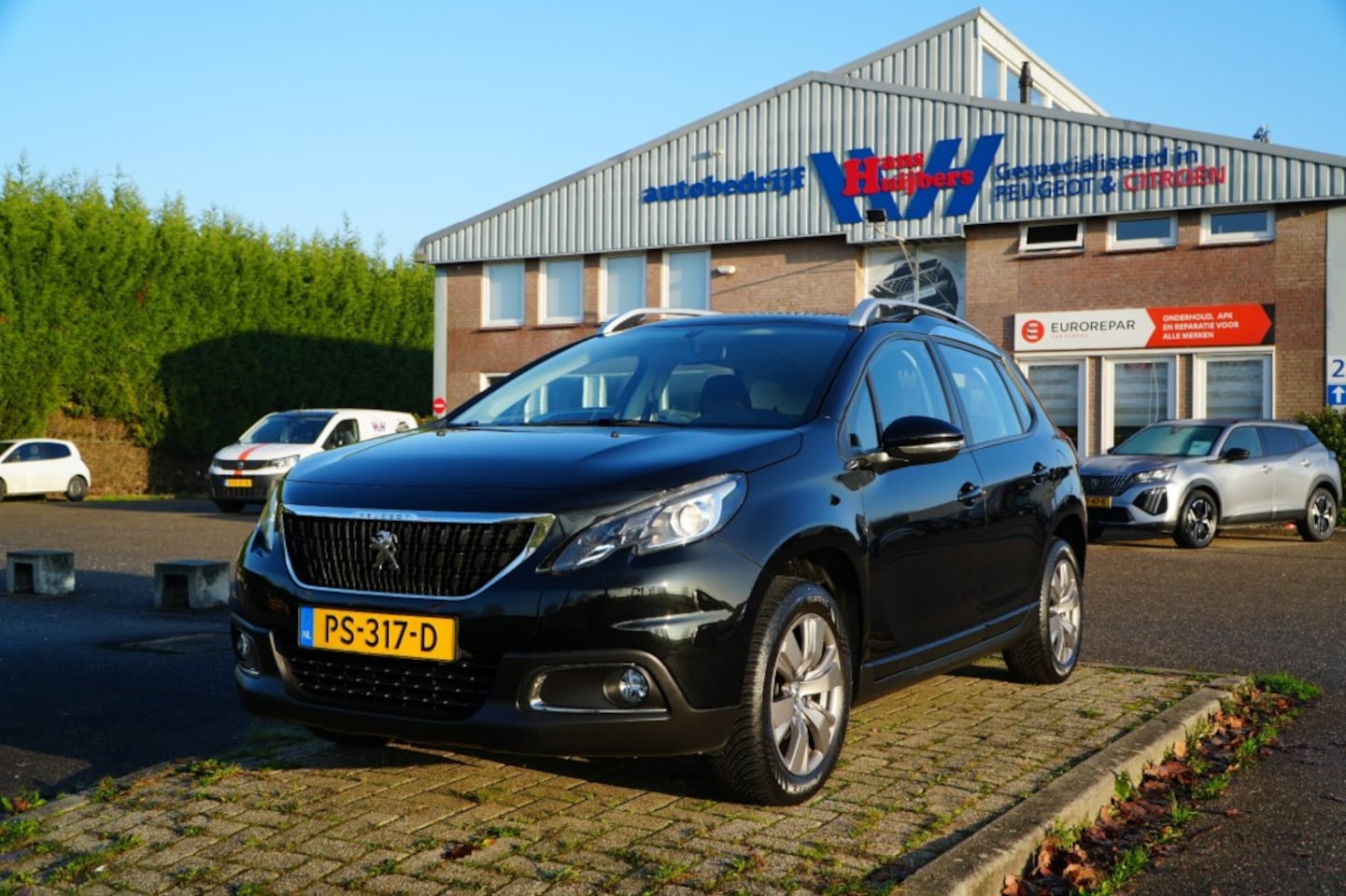 Peugeot 2008 - BLUE LION 1.2-110PK EAT6 AUTOMAAT -incl. 12 maanden garantie en rijklaar - AutoWereld.nl