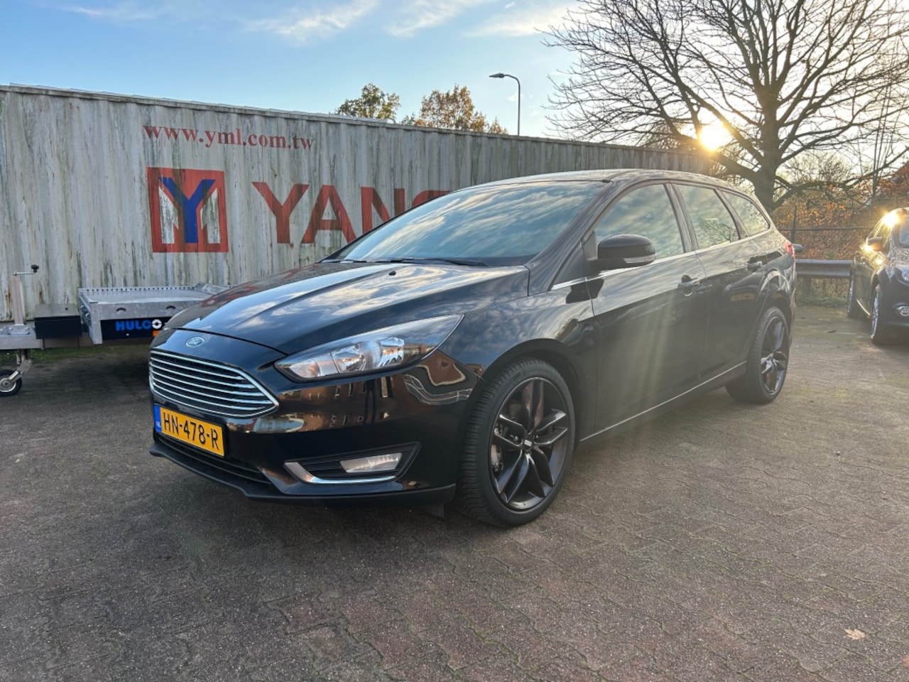 Ford Focus - 1.O TITANIUM BLACK EDITION  125 PK - AutoWereld.nl