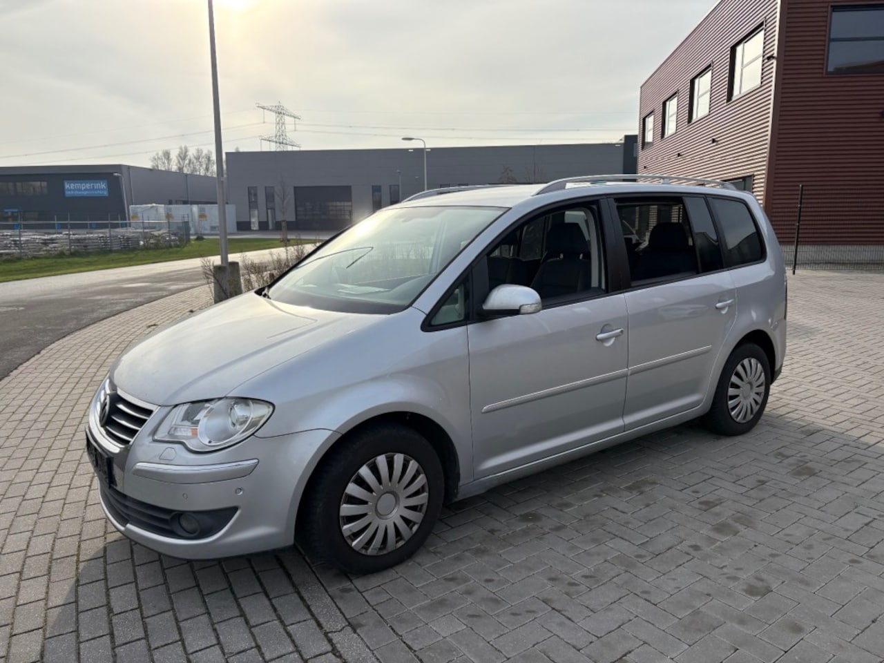Volkswagen Touran - 1.4 TSI 140PK HIGHLINE 7-PERSOONS - AutoWereld.nl