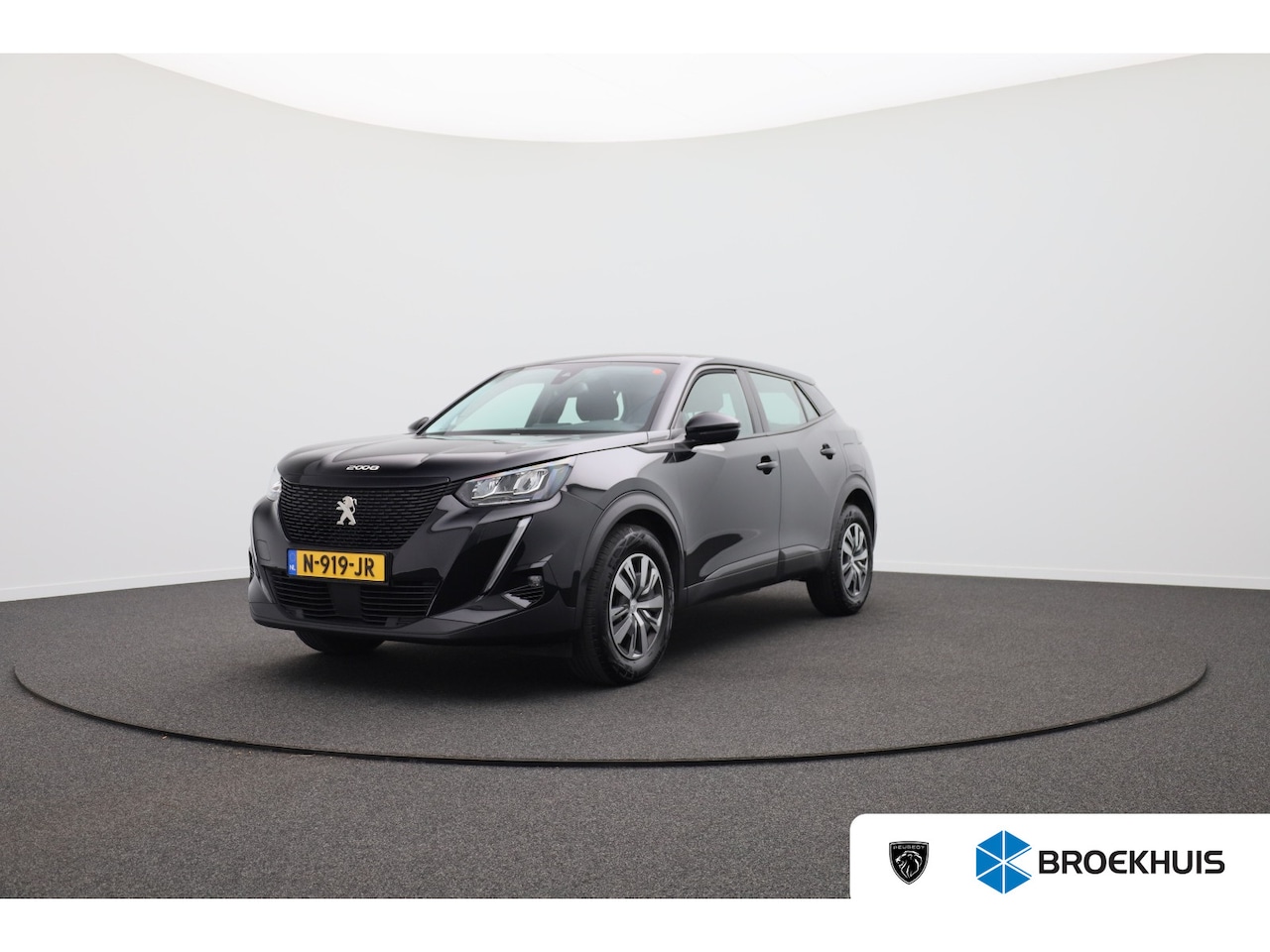 Peugeot 2008 - 1.2 PureTech Blue Lease Active Camera | Carplay | Climate Control | Cruise Control | Rijst - AutoWereld.nl