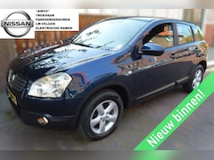 Nissan Qashqai - 1.6L 5-deurs compacte SUV met trekhaak, airco, parkeersensoren, lichtmetalen velgen