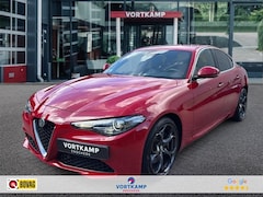 Alfa Romeo Giulia - 2.0T B-TECH LEDER/MEMORY/TREKHAAK/CAMERA/NAVI/ACC/STOEL-STUURVERW