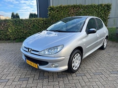 Peugeot 206 - 1.4 Forever