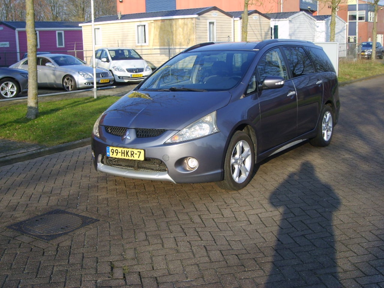 Mitsubishi Grandis - 2.4-16V InSport LPG g 3 - AutoWereld.nl