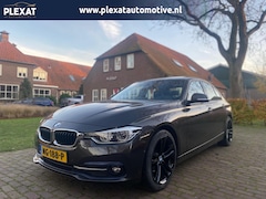 BMW 3-serie - 320d Centennial High Executive Aut. | Sportstoelen | Full Led | HUD | Schuif-Kanteldak | T