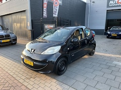Peugeot 107 - 1.0-12V XS Stuurbekrachtiging Airco NAP APK 1 Jaar
