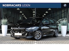 BMW 2-serie Active Tourer - 218i M Sport Automaat / Panoramadak / Trekhaak / Sportstoelen / Achteruitrijcamera / Adapt