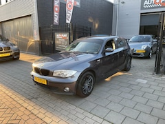 BMW 1-serie - 116i Executive Airco NAP APK 1 jaar
