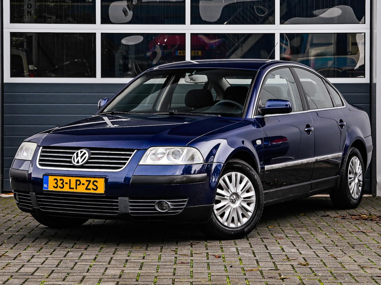 Volkswagen Passat - 2.0-20V Arctic | Climate control | Cruise control | Trekhaak - AutoWereld.nl