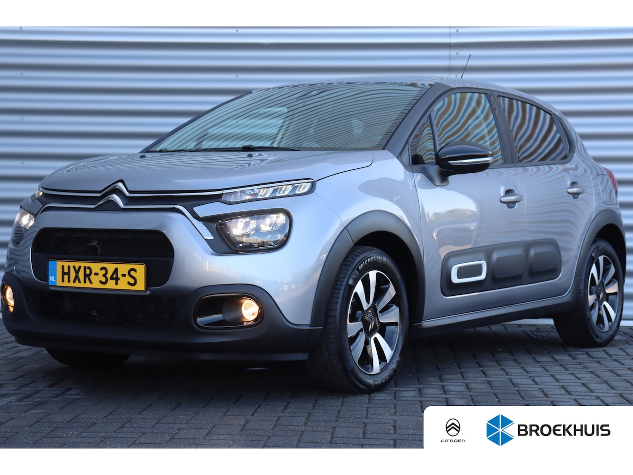Citroën C3 - Citroën 1.2 PURETECH 110PK SHINE AUTOMAAT / NAVI / CLIMA / LED / PDC / 16" LM  / BLUETOOTH - AutoWereld.nl
