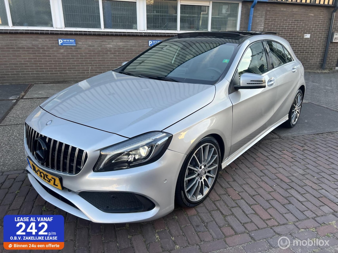 Mercedes-Benz A-klasse - 180 AMG Night Edition Plus Pano - AutoWereld.nl