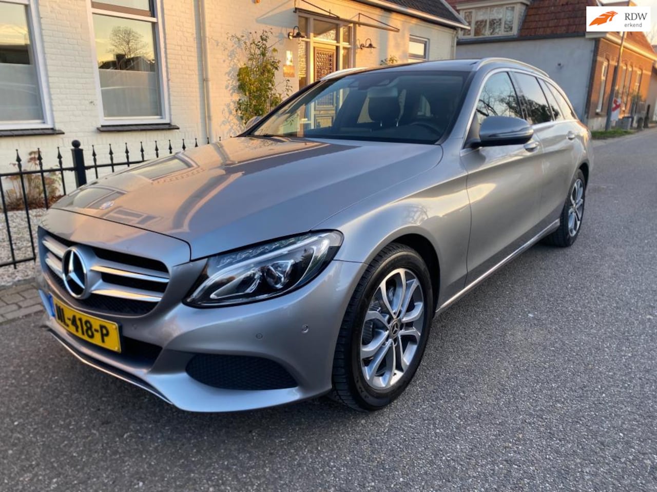 Mercedes-Benz C-klasse Estate - 180 Prestige 180 Prestige,Aut,Panoramadak,Memory,Head-up,Camera,NAP - AutoWereld.nl