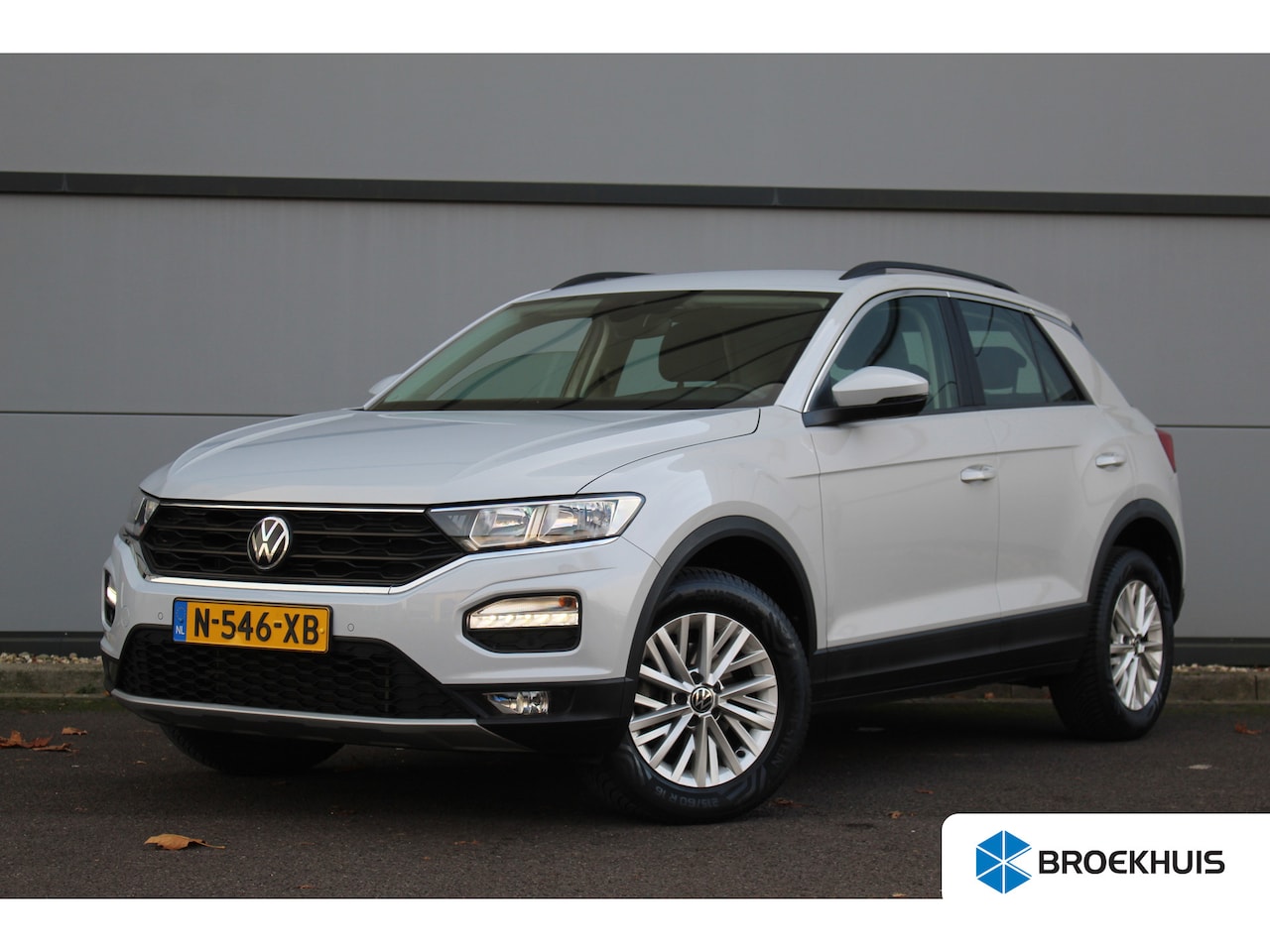 Volkswagen T-Roc - 1.5 TSI Style Adaptive Cruise C. | CarPlay | Park Assist V&A | DAB+ | Airco | Bleutooth Dr - AutoWereld.nl