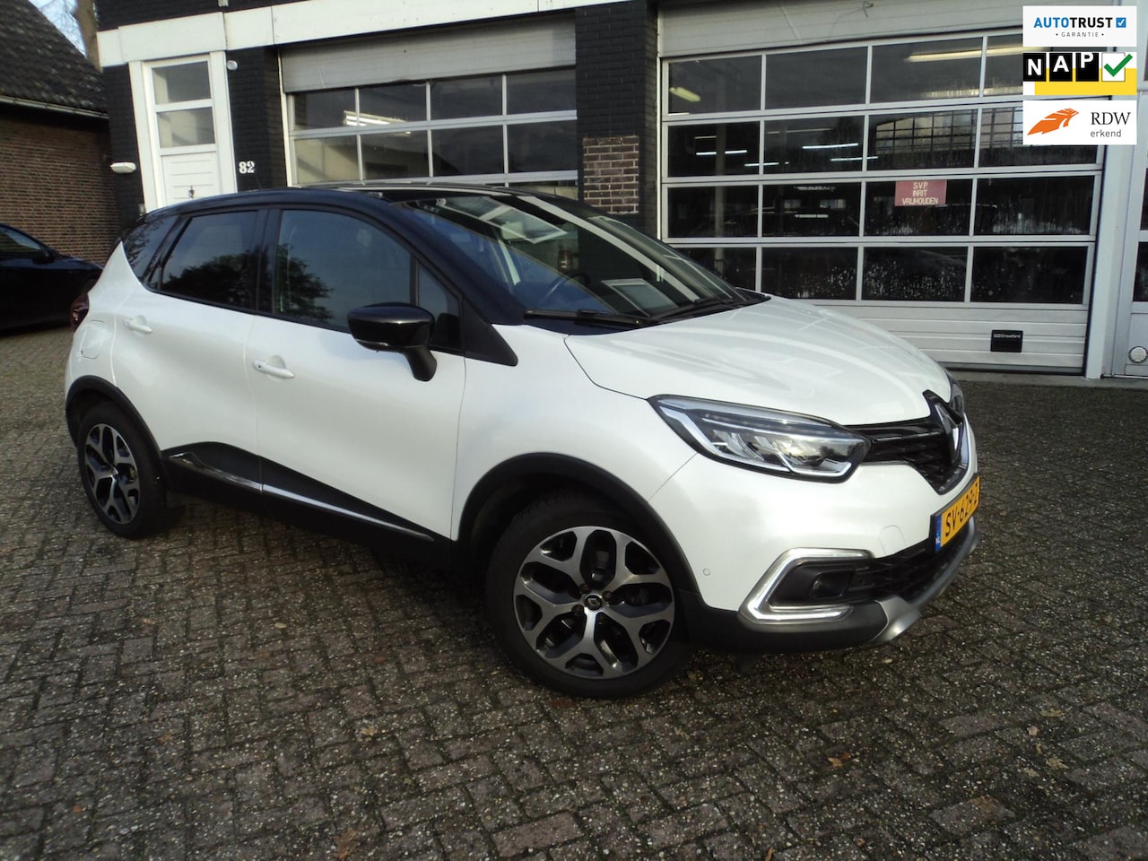 Renault Captur - 1.2 TCe Intens Camera Dodehoek dect. Trekhaak - AutoWereld.nl