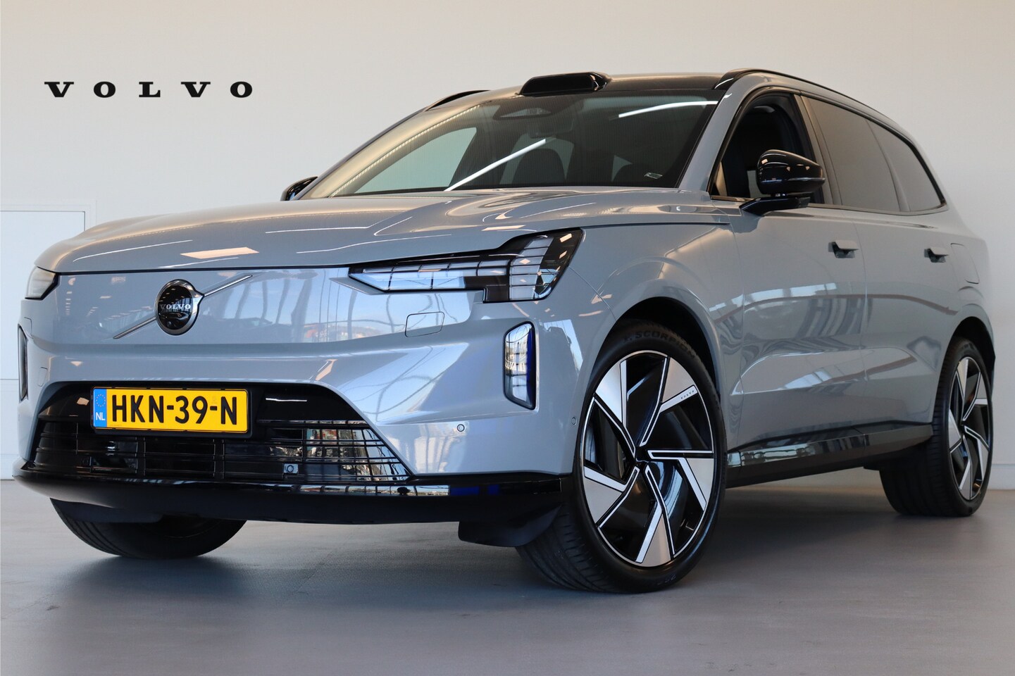 Volvo EX90 - Twin Performance 517PK AWD Ultra Pilot Assist | Luchtvering | 22"| Trekhaak | 360° - AutoWereld.nl