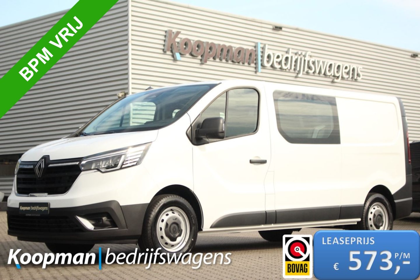 Renault Trafic - 2.0dCi 150pk T30 L2H1 DC | 6-Zits | Carplay/Android | Camera | Lease 573,- p/m - AutoWereld.nl