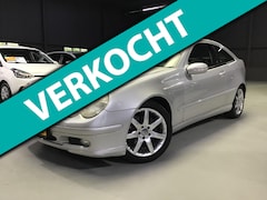 Mercedes-Benz C-klasse - 200 K. Classic I Automaat I Clima / Cruise control I Velgen 17 Inch I 2x Sleutels I Stoelv