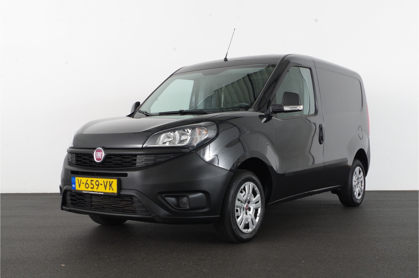 Fiat Doblò Cargo - 1.3 MJ L1H1 Actual > Euro 6 / Business Pack / airco / schuifdeur - AutoWereld.nl