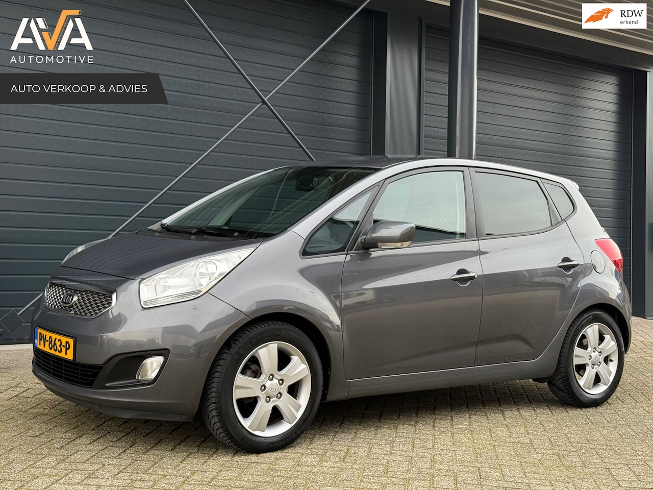 Kia Venga - 1.6 CVVT X-ecutive 1.6 CVVT X-ecutive, Camera, Stoelverw., Carplay!, Cruise, Climate, Automaat - AutoWereld.nl