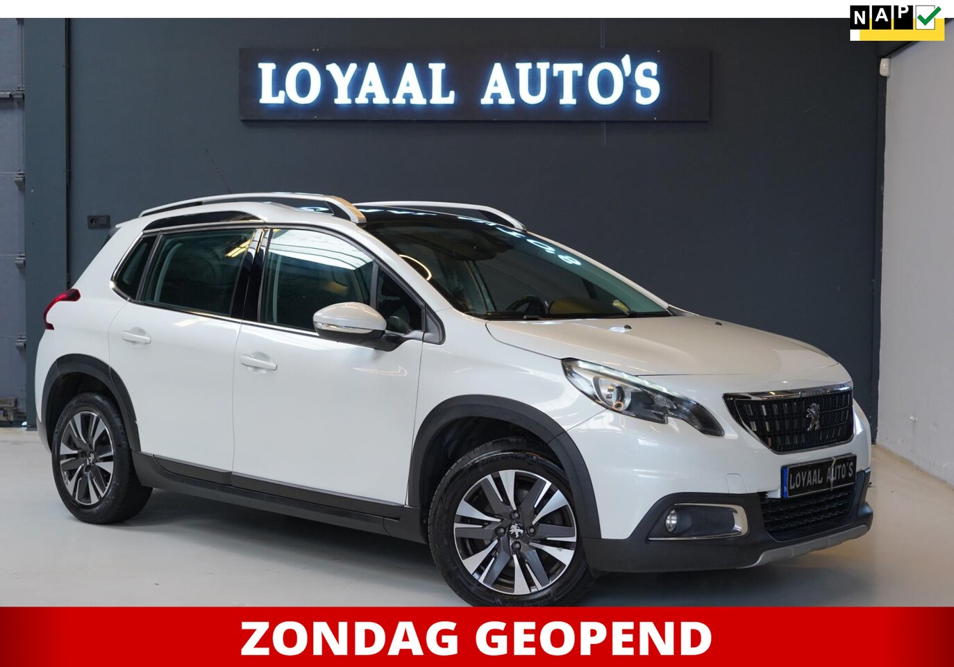 Peugeot 2008 - 1.2 PureTech Allure | NAVI | PANODAK | TREKHAAK | CRUISE | PDC | NAP | APK. - AutoWereld.nl