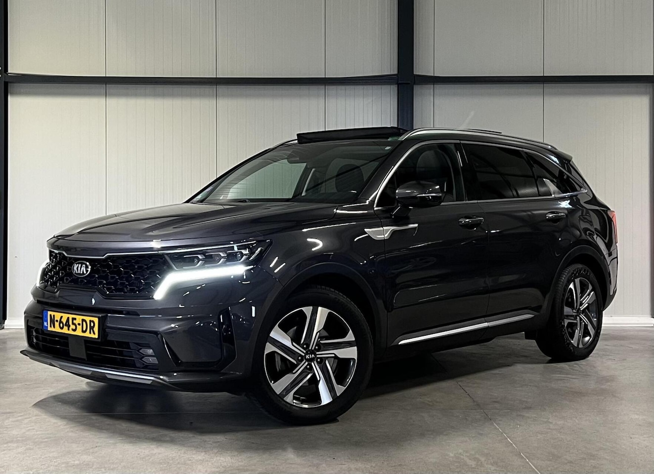 Kia Sorento - 1.6 T-GDi Plug-in Hybrid 4WD DynamicPlusLine 7p. 1.6 T-GDI Plug-in Hybrid 4WD DynamicplusLine 7p. - AutoWereld.nl