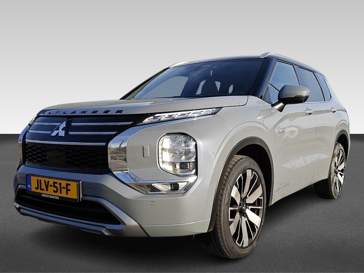 Mitsubishi Outlander - 2.4 PHEV Instyle+ Tot € 5.000,- VOORDEEL! - AutoWereld.nl