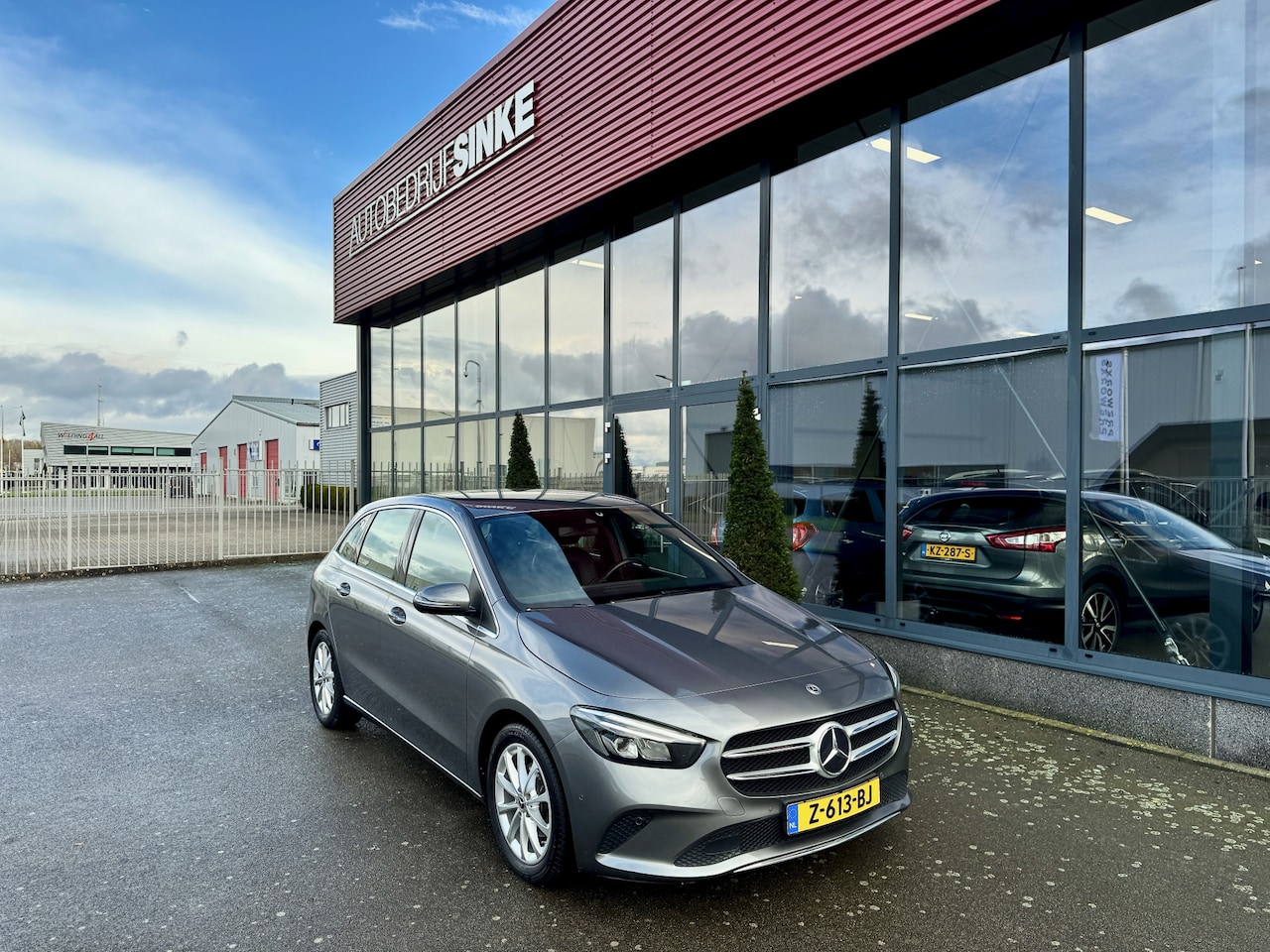 Mercedes-Benz B-klasse - 180 Launch Edition Premium Plus 180 Launch Edition Premium Plus - AutoWereld.nl