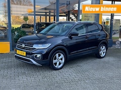 Volkswagen T-Cross - 1.0 TSI DSG Style - stoelverwarming - LED - Apple/Android