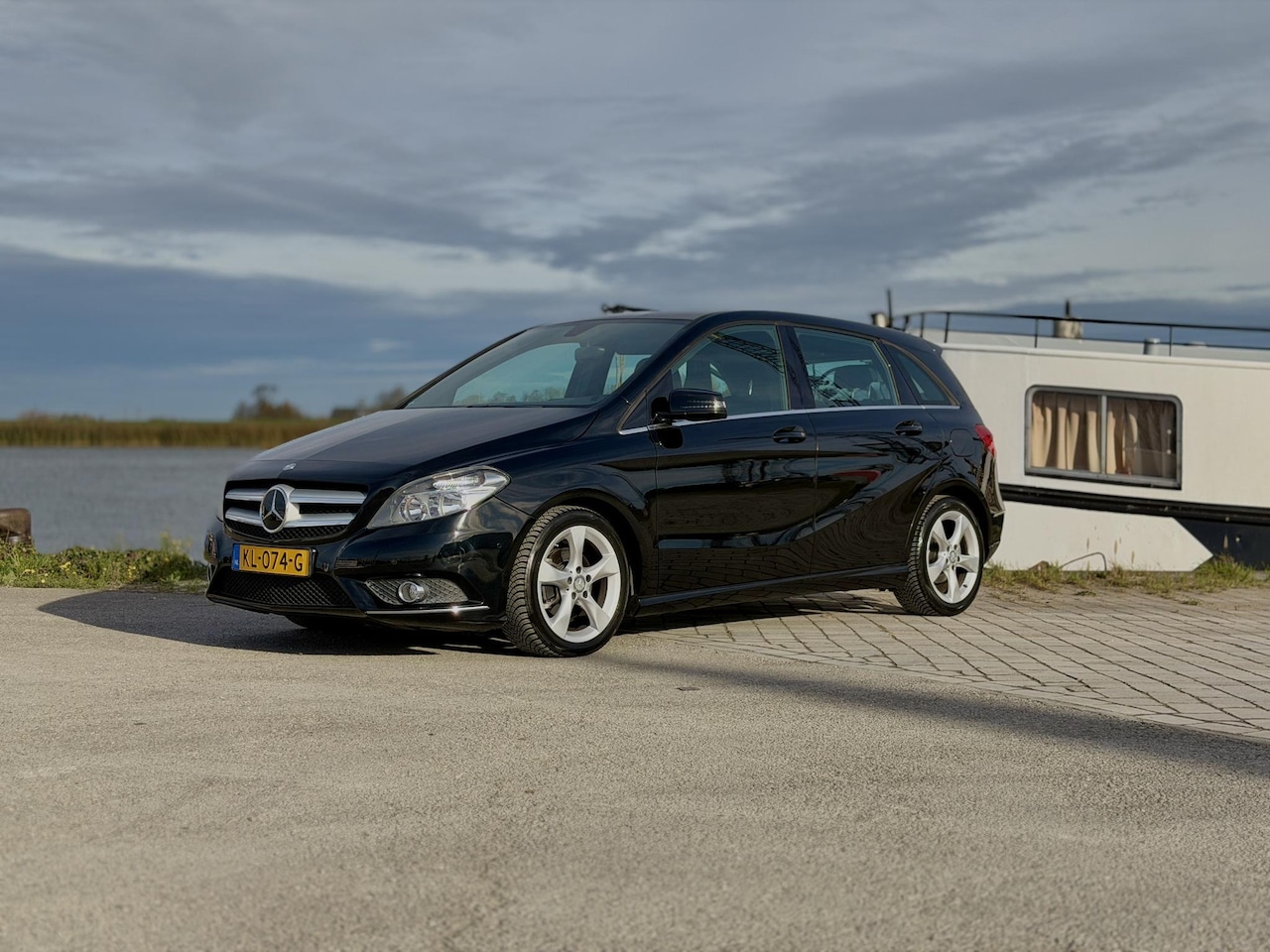 Mercedes-Benz B-klasse - 180 Ambition|Leer|Stoelverwarming|Cruise - AutoWereld.nl