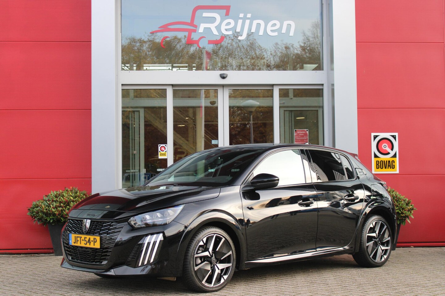 Peugeot 208 - 1.2 100PK GT | DRAADLOZE APPLE CARPLAY/ANDROID AUTO | 17" LICHTMETALEN VELGEN | DRAADLOZE - AutoWereld.nl