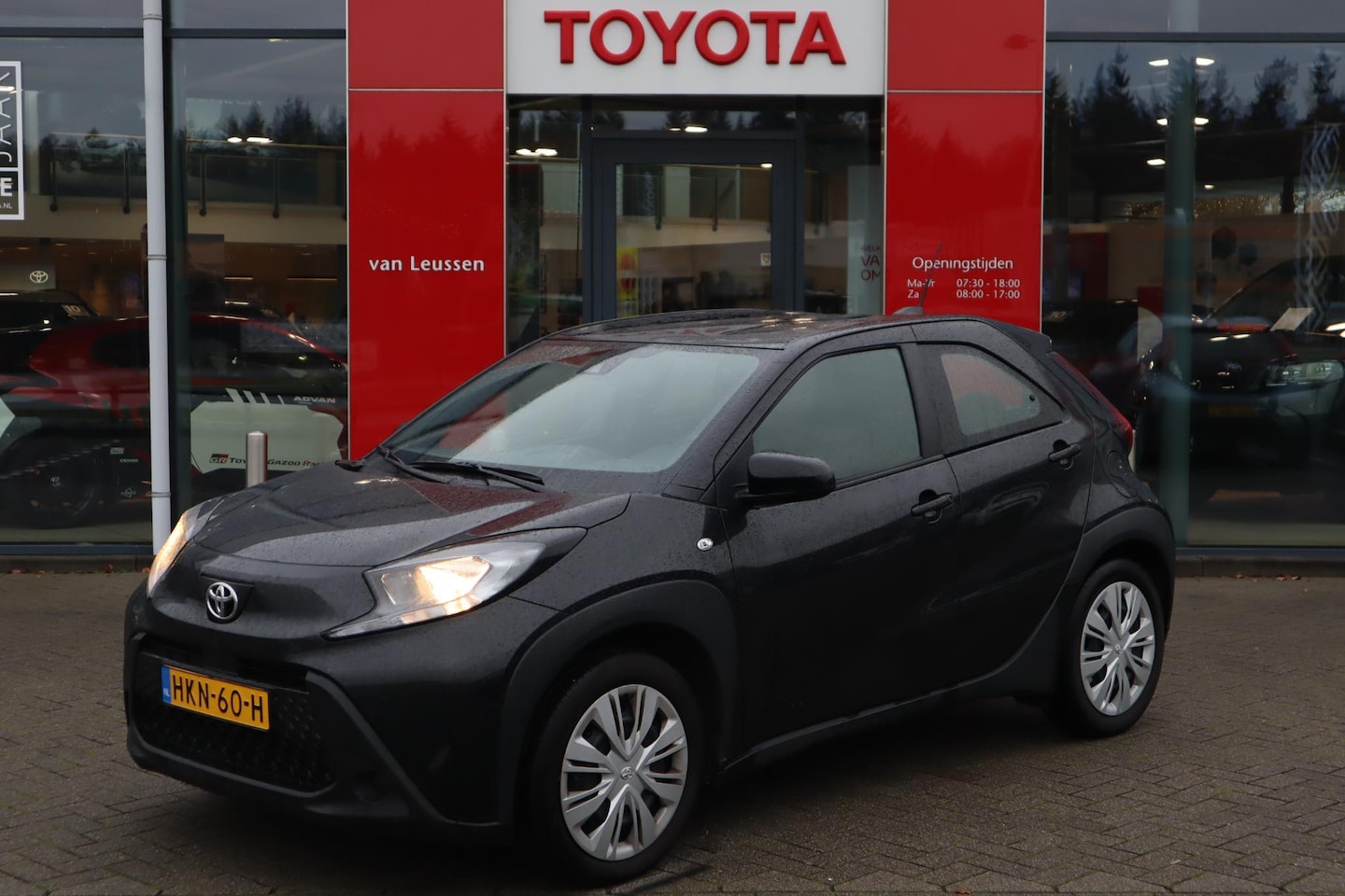 Toyota Aygo X - PLAY 5-DEURS AIRCO AD-CRUISE CAMERA APPLE/ANDROID NL-AUTO - AutoWereld.nl