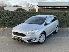Ford Focus Wagon - 1.0 Comfort * Navi * Dealerond. * Nieuwe Distr. * Garantie