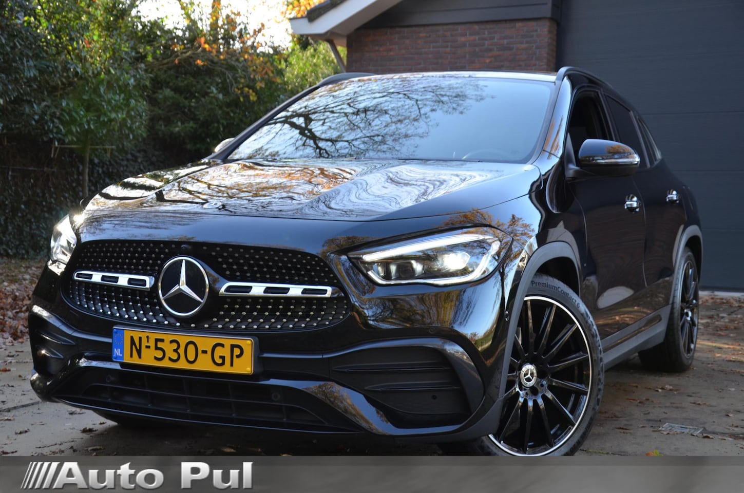 Mercedes-Benz GLA-Klasse - 200 AMG Line Automaat/Navi/Pdc/Ecc/Achteruitrijcamera/Panoramadak/Sfeerverlichting/Stoelve - AutoWereld.nl
